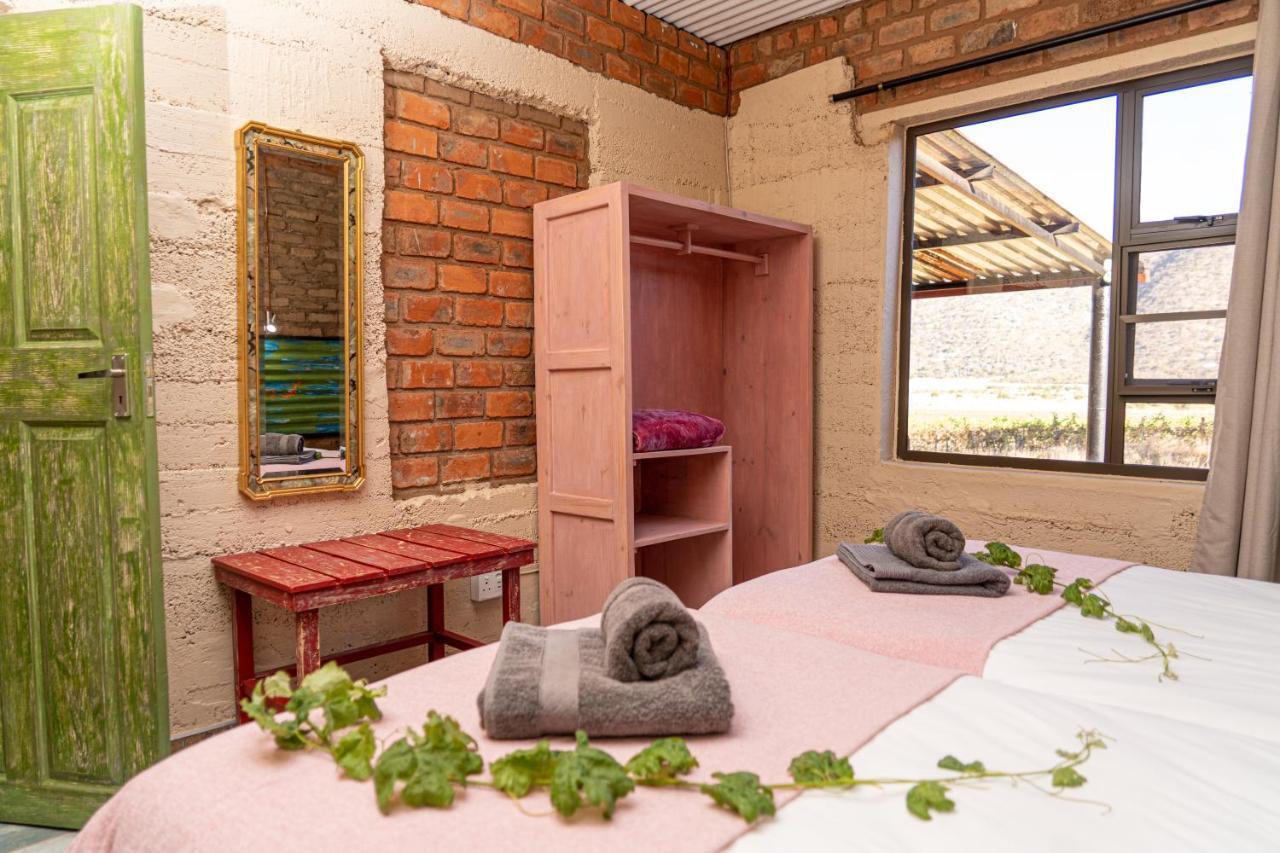 Otavi Vineyards Self-Catering & Camping 외부 사진