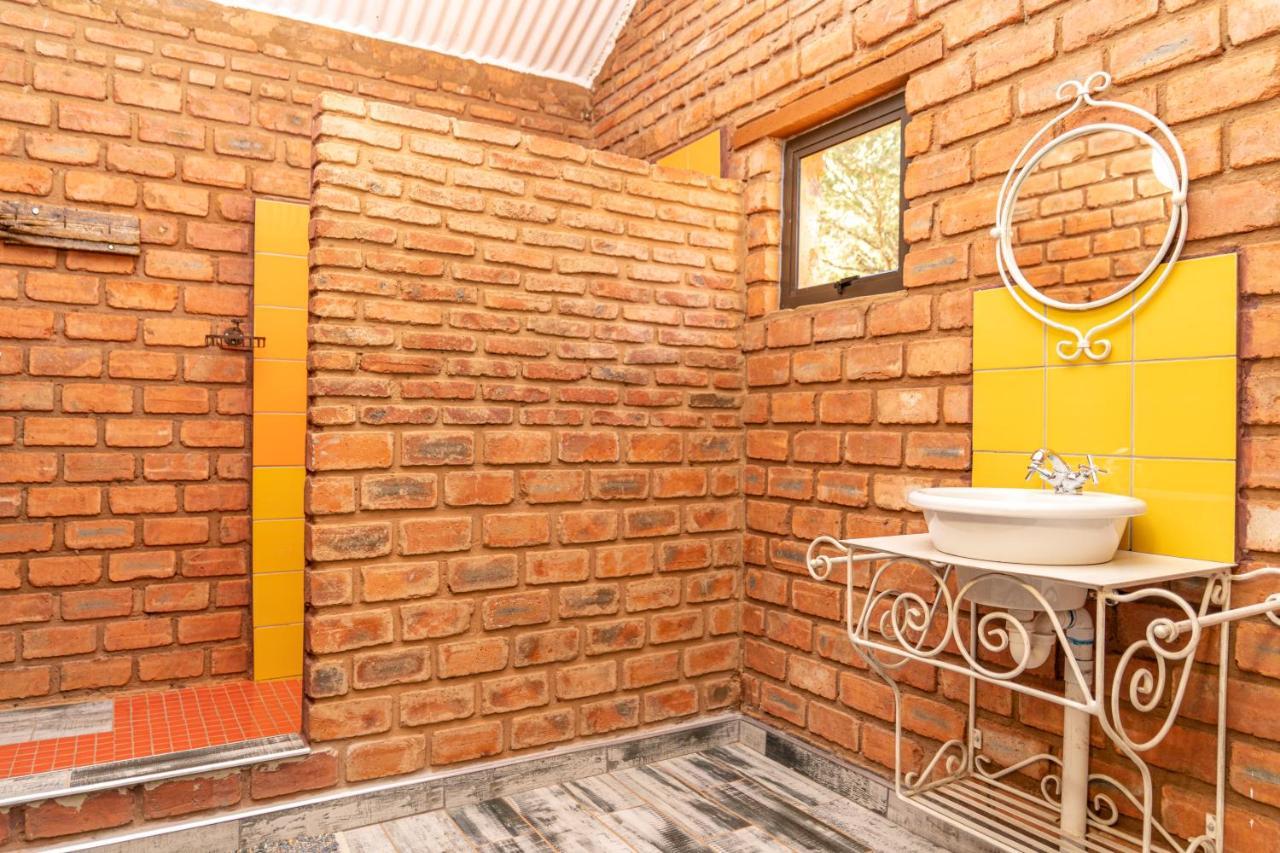 Otavi Vineyards Self-Catering & Camping 외부 사진
