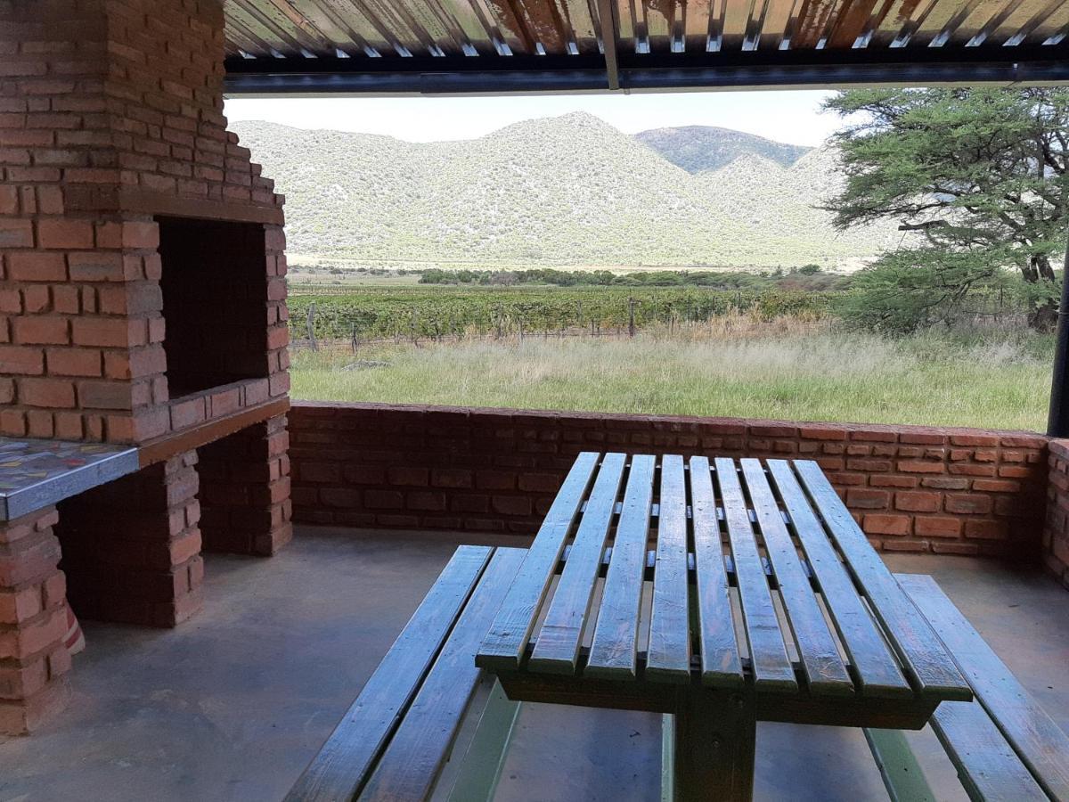 Otavi Vineyards Self-Catering & Camping 외부 사진