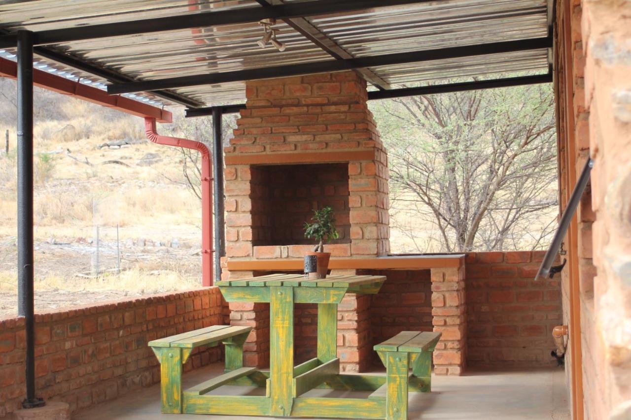 Otavi Vineyards Self-Catering & Camping 외부 사진